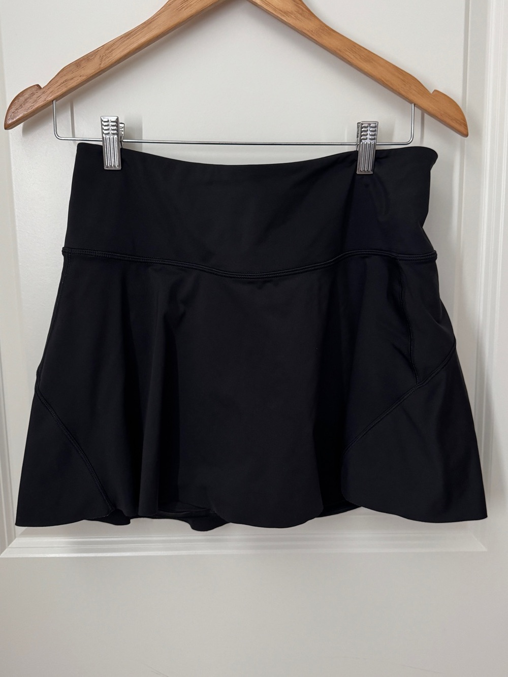 Athleta black Women's tennis skirt